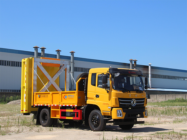 CLW5121TFZBHA防撞緩沖車