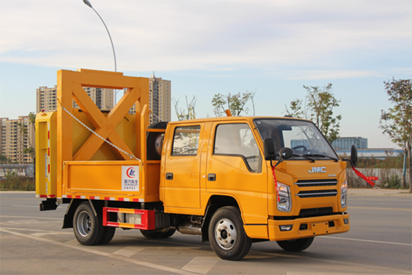 江鈴藍(lán)牌防撞緩沖車(chē)