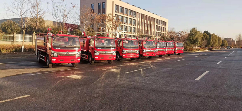 消防車廠家溫馨提示雨雪天氣行車注意事項(xiàng)